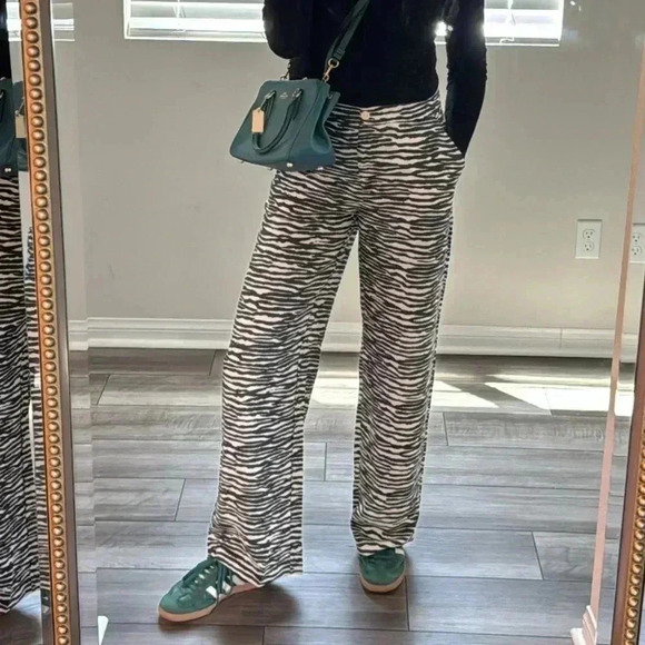 Animal Print Wide Legs Tailored Pants - Picture 6 of 6